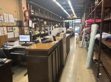Local comercial · 86m² · Local Todo Pb 86 M²! Espacio de Oficina, y Patio! Lavalle 2200