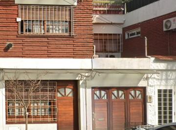 Casa · 106m² · 4 Ambientes · 1 Cochera · Venta PH, 2 Dorm., Lanus Este. Apto Credito