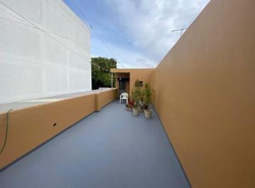 Casa · 400m² · 4 Ambientes · Estratégica Propiedad S / Av 10x30. Fos 60 - Fot 2.2