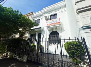 Casa · 195m² · 6 Ambientes · 1 Cochera · Retasada Venta de Casa 6 Ambientes C/ Cochera, Sum, Terraza y Parrilla en El Barrio Inglés Caballito