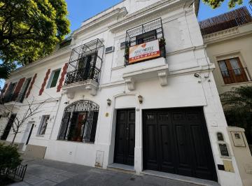 Casa · 208m² · 4 Ambientes · 1 Cochera · Retasado! Venta de Casa 4 Ambientes con Cochera, Patio, y Sum en El Barrio Inglés - Caballito