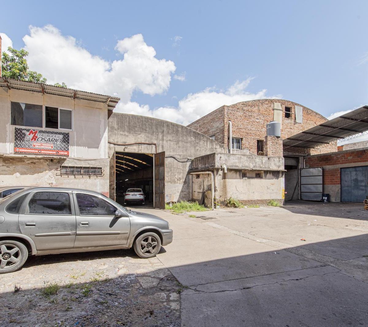 Avenida San Martín al 1400, Caseros, Tres de Febrero