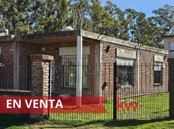 Casa · 114m² · 3 Ambientes · 2 Cocheras · Casa en Esquina en Belen de Escobar Para Aprovechar Mirala