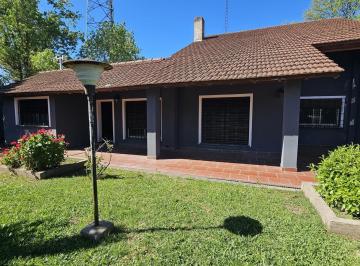 Casa · 190m² · 6 Ambientes · 3 Cocheras · Casa en Venta en Matheu Escobar
