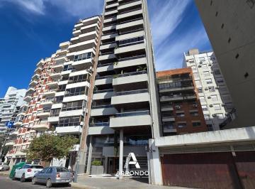Departamento · 155m² · 3 Dormitorios · 3 Cocheras · Departamento en Rosario