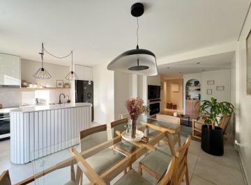 Departamento · 80m² · 3 Ambientes · 2 Cocheras · Venta de Departamento 3 Ambientes con 2 Cocheras, Pileta, Sum, Solarium y Jardin en Flores