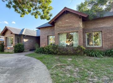 Casa · 227m² · 6 Ambientes · Casa 3 Dorm. en Barrio Cerrado - Kentucky Club de Campo - Funes
