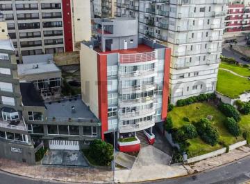 Departamento · 1m² · 4 Ambientes · 1 Cochera · Venta Departamento 4 Ambientes Frente Al Mar con Cochera