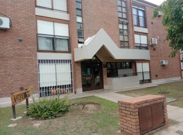 PH · 115m² · 6 Ambientes · 1 Cochera · Se Vende Departamento Zona Chateau 3 Dorm.