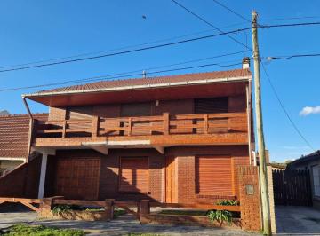 Casa de 5 ambientes, Santa Clara del Mar · Casa en Venta 5 Ambientes a m del Mar - Santa Clara del Mar.