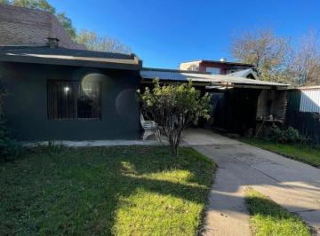 Casa · 82m² · 2 Dormitorios · 1 Cochera · Casa en Funes