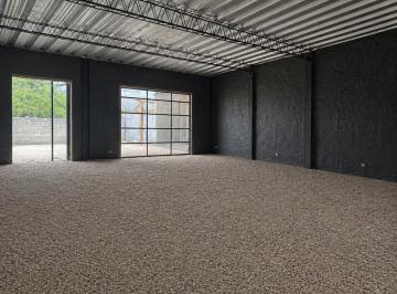 Bodega-Galpón · 190m² · Galpón en Venta Zona Santo Domingo Tandil