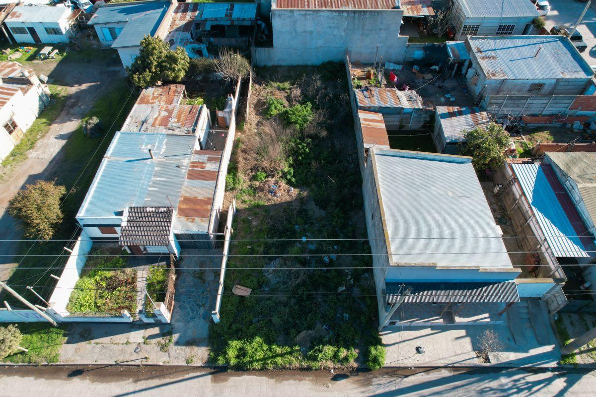 Lote 288m² en Villa Aguirre, todos los servicios