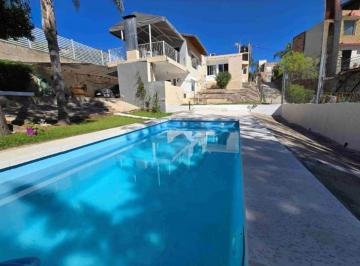 Casa de 5 ambientes, Villa Carlos Paz · Casa en Venta en Villa del Lago – Villa Carlos Paz