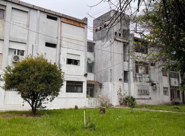 Departamento · 47m² · 3 Ambientes · 1 Cochera · Departamento 3 Ambientes a Reciclar en Lomas del Mirador a m de General Paz