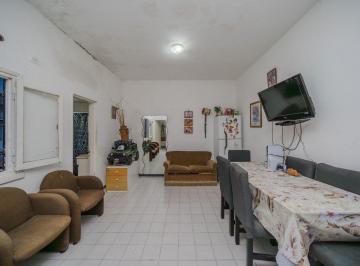 PH · 34m² · 2 Ambientes · Venta - PH Caseros