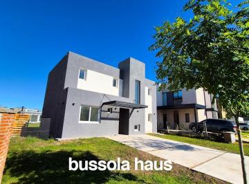 Casa · 146m² · 4 Ambientes · 2 Cocheras · Casa de 4 Ambientes a Estrenar en Venta en Barrio San Pablo, Pilar