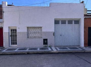 Casa · 220m² · 2 Ambientes · Alquiler Casa de 2 Amb Amplios en Gerli Terraza