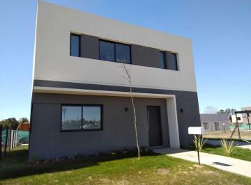 Casa · 125m² · 5 Ambientes · Casa en Alquiler en El Aljibe, Pilar, G. B. a. Zona Norte