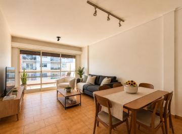 Departamento · 120m² · 4 Ambientes · Venta de Departamento Piso 4 Ambientes con Palier Privado y Gran Balcón Terraza en Caballito