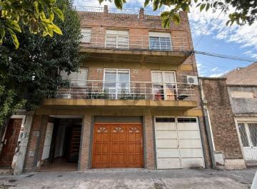 Departamento · 31m² · 2 Ambientes · Departamento de 1 Habitación con Balcón Al Frente en Echesortu - Ideal Inversión | Apta Crédito
