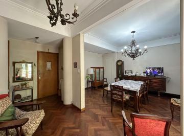 Departamento · 98m² · 5 Ambientes · Departamento Piso Exclusivo con 3 Dorm. Al Frente en El Centro