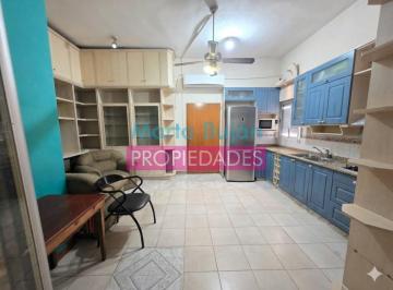 Casa · 8m² · 6 Ambientes · Venta Casa en Plantas. Estanislao del Campo 1086 - Dock Sud