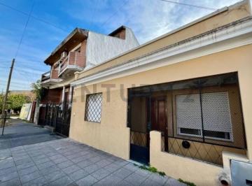 Edificio · 63m² · 3 Ambientes · PH en Venta