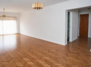 Departamento · 103m² · 4 Ambientes · 1 Cochera · Semipiso de 4 Ambientes con Dependencia y Cochera Fija
