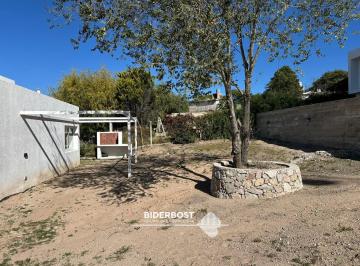 Casa · 85m² · 3 Ambientes · 1 Cochera · Casa en Venta Villa Santa Cruz del Lago