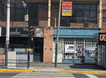 Oficina comercial · 60m² · 4 Ambientes · Alquiler de Oficinas Sobre Av!!