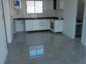 Departamento · 50m² · 2 Ambientes · Alquiler de Departamento en Morón Centro - 2 Amb