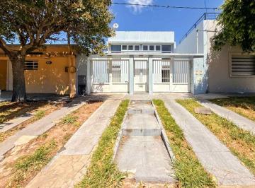PH · 77m² · 3 Ambientes · 1 Cochera · Duplex de 2 Dorm. con Espacio Verde y Coch.
