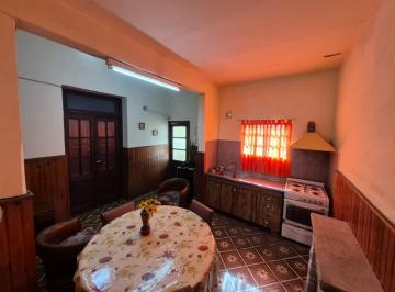 Casa · 162m² · 4 Ambientes · 1 Cochera · Casa en Venta en Ciudadela