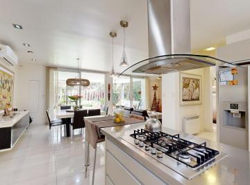 Casa · 510m² · 6 Ambientes · 5 Cocheras · Venta Casa El Bosque 4 Dorm.