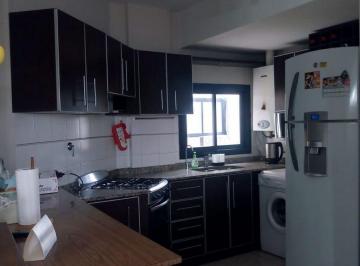 Departamento en Alquiler de 3 ambientes Ramos Mejía · Alquiler Depto de 3 Ambientes Al Frente con Balcón y Cochera