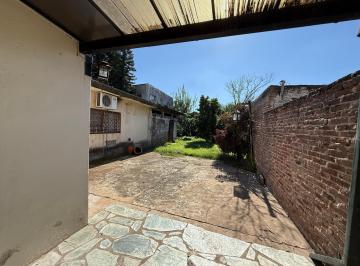 Casa · 150m² · 4 Ambientes · 2 Cocheras · Venta Casa 4 Ambientes - Apta Credito - Hurlingham - Desocupada