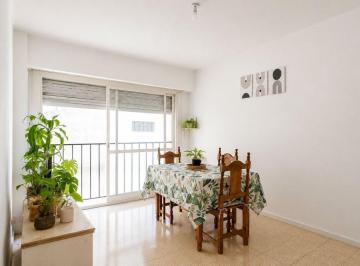 Departamento · 42m² · 2 Ambientes · Venta Departamento 2 Ambientes con Renta - Flores
