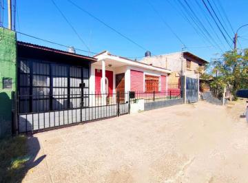 Casa · 140m² · 4 Ambientes · 2 Cocheras · Venta Casa en en Las Heras Mendoza