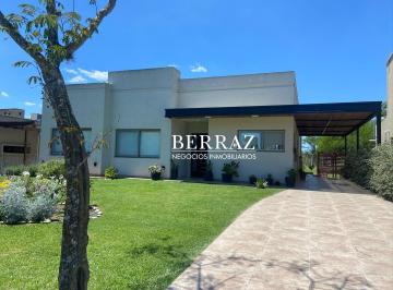 Casa · 145m² · 4 Ambientes · 1 Cochera · Casa Venta 3 Dorm. Barrio San Alfonso Lote de 502 m² Pilar del Este
