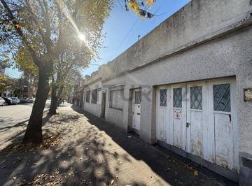 PH · 57m² · 2 Ambientes · 1 Cochera · Venta PH Al Frente / a Reciclar / Entrada Independiente / Cochera /luminoso /sin Expensas