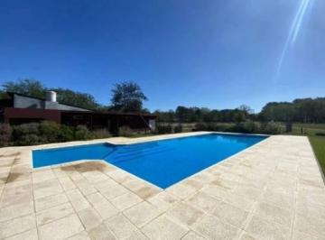 Campo · 1741m² · Venta Terreno de 1740 m² en Amarylis Country Club