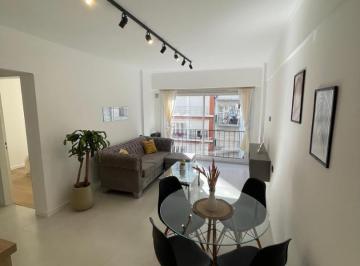 Campo · 43m² · 2 Ambientes · Departamento 2 Ambientes con Balcón Francés