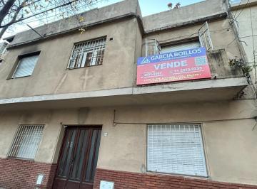 PH · 80m² · 4 Ambientes · 2 Phs de 2 y 3 Amb. Al Frente con Balcon y Tza. Venta Block