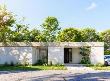 Casa Venta de 4 ambientes · Excelente Propiedad Moderna en Una Planta