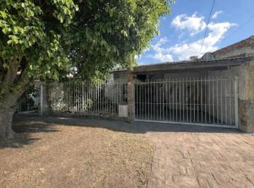 Casa · 182m² · 3 Ambientes · 1 Cochera · Venta Oportunidad Casa 2 Dorm. Castelar Norte