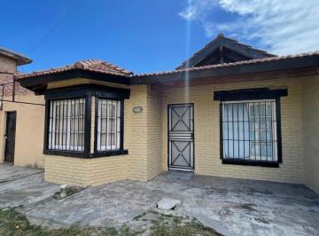 Casa · 99m² · 4 Ambientes · 1 Cochera · Casa en Venta en San Miguel