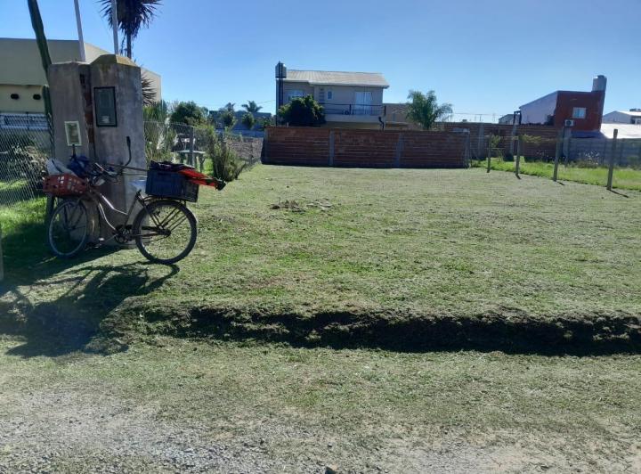 Terreno · 300m² · 2 Cocheras