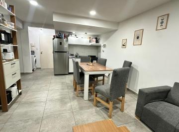 Departamento · 39m² · 2 Ambientes · 1 Cochera · 2 Ambientes con 44 m de Patio a 200 m de La Estación.