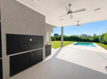 Casa · 38m² · 3 Dormitorios · 2 Cocheras · Alquiler Casa 3 Dorm. Barrio Cerrado Puerto Roldan